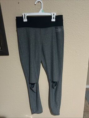 Bebe Sport Gray & Black Cutout Leggings Size M Athletic Yoga Pants